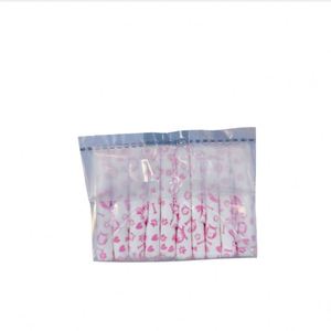 ผ้าอ้อมสำเร็จรูปแบบซึมซับพิเศษสำหรับสุนัข ยี่ห้อโรงงาน (OEM) กันน้ำ ใช้ได้ทั้งช่วงมีประจำเดือนและสำหรับสุนัขที่มีปัญหาปัสสาวะเล็ด - Product Image 3