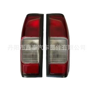 Luces traseras Nissan D22 versión europea y de Oriente Medio, luces halógenas para automóvil - Product Image 4