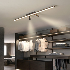 Lámpara LED de Aluminio Giratoria, Moderna y Minimalista, de Tira Larga, para Pasillo o Corredor - Product Image 3