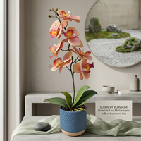 Plante d'orchidée magenta artificielle dans un pot rayé blanc, fausses orchidées violettes et roses, fleurs artificielles pour la décoration du salon