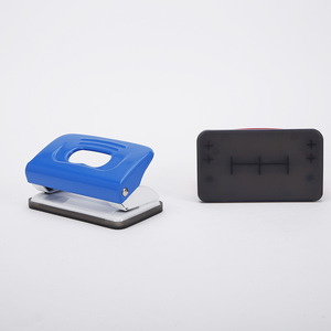 Bán Buôn Tùy Chỉnh Chất Lượng Cao 10 Tấm Công Suất 2 Lỗ Hình Chữ Nhật Văn Phòng Của Nhãn Hiệu Giấy Lỗ Đấm Màu Đen/Đỏ/Màu Xanh Hộp Màu - Product Image 4