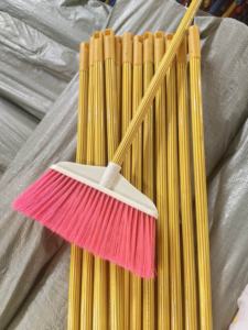 Mango de escoba de madera recubierto de PVC Color personalizado de alta calidad/Palos de fregona de madera/mango <span class=keywords><strong>Broomo</strong></span> - Product Image 4