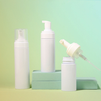 Fournisseur d'emballages cosmétiques, flacons en plastique PET blancs cylindriques avec pompe à mousse pour soins de la peau, 30 ml, 50 ml, 100 ml, 150 ml