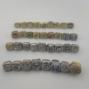 Nouvel ensemble de 35 bagues de championnat de la <span class=keywords><strong>Ligue</strong></span> de hockey sur glace NHL <span class=keywords><strong>2023</strong></span>, ensemble de bagues de champion pour hommes avec boîte de présentation en bois - Product Image 4