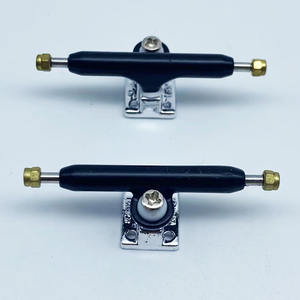 Raw Alloy 34mm Reverse Kingpin 指板滑板车轴，带旋转杯 - Product Image 4