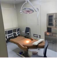 Lampe chirurgicale à double dôme LED sans ombre pour salle d'hôpital, montage au plafond