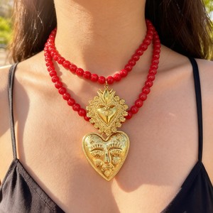 Collana di Perle e Cuori in Resina Fatta a Mano, Personalizzata, Stile Asu, per San Valentino, Vendita Calda Transfrontaliera - Product Image 1
