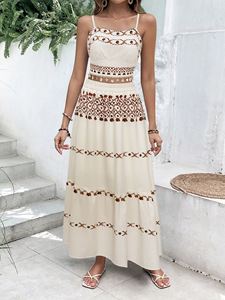 Ensemble Premium Designer Pankhudi Chaniya Choli avec Lehenga Brodé Miroir, Tenue Indienne pour Femmes, Robe Vintage Faite à la Main pour les Festivals - Product Image 2