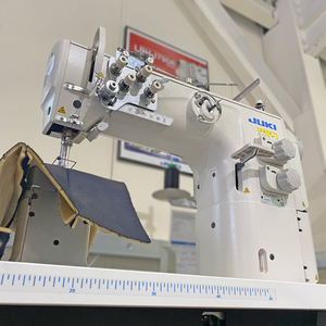 Sistema de costura de pespunte recto semiseco de accionamiento directo de la serie PLC2700 de Japón con alimentación unísona, eje vertical y gancho grande para telas gruesas - Product Image 4