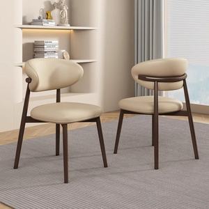 <span class=keywords><strong>Sedia</strong></span> da Pranzo in Stile Nordico con Struttura in <span class=keywords><strong>Legno</strong></span> e Cuscino in <span class=keywords><strong>Pelle</strong></span> per Casa, Ufficio e Ristorante, con Schienale per il Relax durante i Pasti - Product Image 2