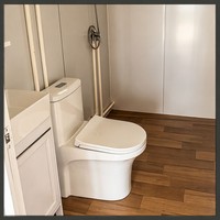 Maison modulaire préfabriquée complète avec véranda, salle de bain et cuisine pour usage en location de villégiature en extérieur