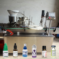 Machine de remplissage et de capsulage de petites bouteilles de fioles d'équipement de paquet de ligne de production de liquide non standard