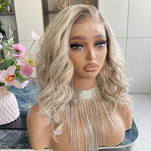 Peluca Sintética Premium de Moda Más Vendida en 2026 para Teñir Rubia con Encaje Transparente Invisible y Línea de Cabello Escandinava Larga y Rizada - Product Image 3