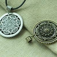 Pendentif Mandala Lotus de style Boho, collier pour femmes, fleur Mandala, pendentif amulette géométrique, bijoux tribaux gypsies