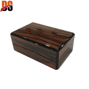 Caja de madera ecológica cuadrada para regalo, con una ranura, para reloj, con acabado lacado, de MDF, con bisagra de placa metálica pulverizada tipo piano, para exhibición y embalaje. - Product Image 2