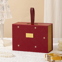 Petite boîte cadeau rectangulaire en papier brillant avec étoiles, boîte d'emballage de luxe à tenir en main pour les occasions spéciales