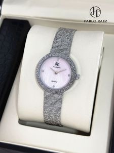 Women's wristwatch with simple and exclusive mother-of-pearl <b>face</b> and mesh strap, water-resistant - Product Image 2