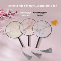 Éventails de danse chinois traditionnels de luxe en gros, éventail rond vintage peint à la main en soie avec pompon, impression personnalisée pour cérémonie