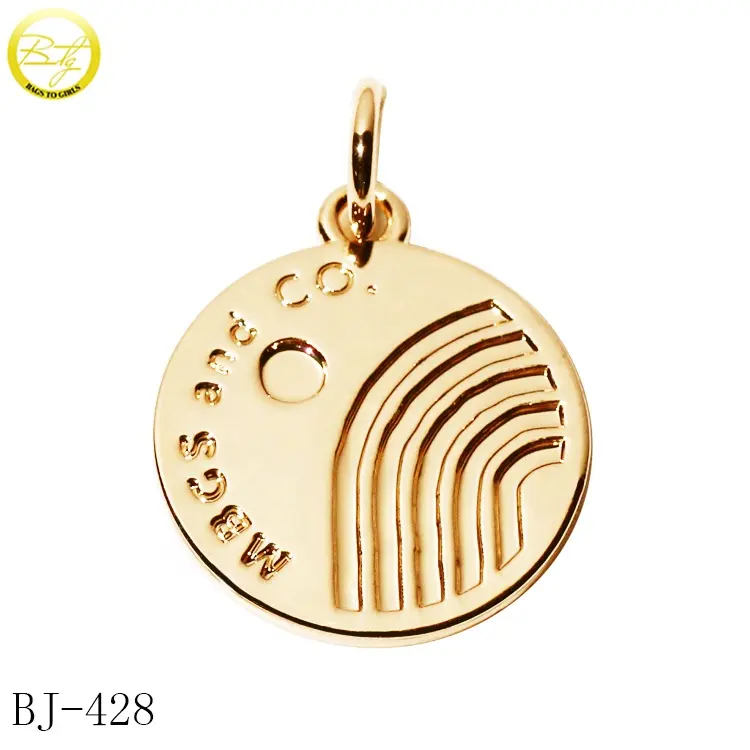 Braccialetto di marca a forma di cuore logo ciondolo disegni collana accessorio logo oro gioielli in metallo tag charm