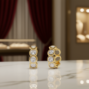 Pendientes Huggie Dorados de Lujo con Cristales de Estrás en Engaste de Bisel, Chapados en Oro de 22k, Diseño Geométrico para Mujer, Joyería de Fiesta - Product Image 2