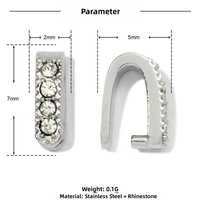 Collier Pendentif Minimaliste en Acier Titane avec Breloque en Forme de V Géométrique, Perles de Rocaille et Strass en Cristal pour Femme