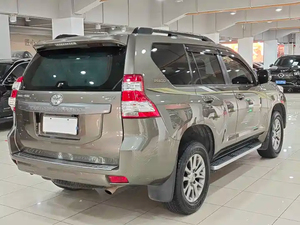 รถยนต์มือสอง ปี 2014 โตโยต้า ปราโด 4.0L TX-L NAVI รถญี่ปุ่นสุดตำนาน ระบบขับเคลื่อน 4 ล้อแบบถาวร รถ SUV ออฟโรด ไมล์น้อย ไม่มีอุบัติเหตุ - Product Image 4