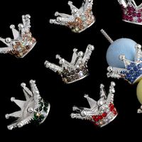 Perles de strass colorées avec des bases de fleurs de couronne perles d'espacement en alliage pour le bricolage stylo ou la fabrication de bijoux