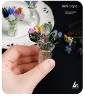 Figurines de fleurs en verre miniatures faites à la main - Plus de 49 styles d'art floral décoratif du mois de naissance pour la maison, le bureau