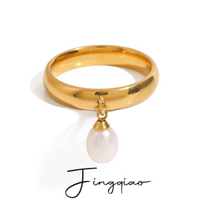 แหวนมุกยูเอลี่ ชุบทอง 18k มุกน้ำจืดทรงหยดน้ำ สำหรับใส่ทุกวัน - Product Image 1
