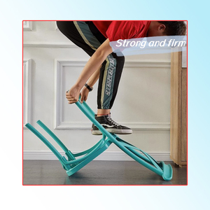 Ghế ăn nhựa xếp chồng được bán buôn, kiểu dáng Pháp, dùng trong nhà và ngoài trời, lưng chữ thập, chất liệu nhựa resin, dành cho sự kiện, khách sạn - Product Image 2