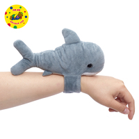 Bracelet en peluche d'animaux marins, adorable créature de l'océan, jouet en peluche, bracelet portable pour enfants, cadeau