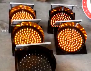 Bán Hot Road Giảm Tốc Dấu Hiệu Vàng Nhấp Nháy Đỏ Chậm Ánh Sáng 300 Mét Led Năng Lượng Mặt Trời Giao Thông Cảnh Báo Ánh Sáng An Toàn - Product Image 5