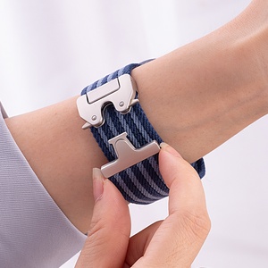 Bracelet en nylon élastique avec boucle parachute à réglage facile pour Watch Series 8/9/10/11 & Ultra CHARM - Product Image 1
