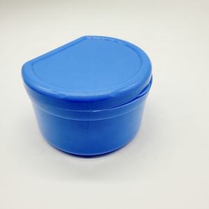 Contenitore per la Pulizia di Apparecchi Ortodontici OEM con Filtro, Scatola Colorata in Plastica per Dentiere, Custodia Dentale - Product Image 5