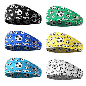 ربطة رأس رياضية مرنة وعريضة من بارتمينت، مطبوعة بتصميم كرة القدم، مناسبة لليوجا والجري، يمكن استخدامها كربطة شعر أو حجاب أو عصابة رأس لامتصاص العرق. - Product Image 3