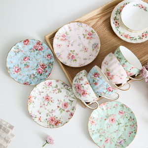 Juego de Taza y Platillo de Cerámica Moderna de Lujo con Diseño Floral y Borde Dorado para el Té Inglés de la Tarde y Decoración Elegante del Hogar - Product Image 2