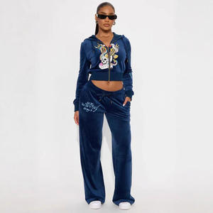 Setelan Olahraga Wanita 2 Potong, Hoodie Beludru dengan Bordir Logo Custom, Celana Jogger Kasual - Product Image 1