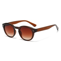 Kacamata Hitam Gaya Retro Rivet Bingkai Bulat UV400 Non-Polarized - Unisex Fashion Full Frame Serbaguna & Mudah Dipadukan untuk Perjalanan & Pesta