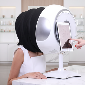 Analizador Facial Portátil Avanzado MC-10 Color Plata con Cámara HD, Control por iPad y Detección con Inteligencia Artificial - Product Image 1