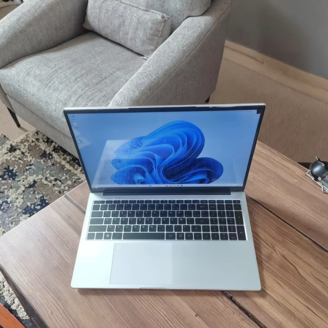 Intel Core I7-1060NG7 4-Cores Ultra-Thin Notebook Iris Plus G7 Graphics 1TB SSD 1.2-3.8GHz for Daily Use Personal Home Laptop