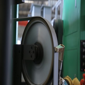 Equipo de Pulido y Rectificado Robótico Industrial Totalmente Automático de Última Generación con Componentes Centrales de Compensación de Posición de Rodamientos de Motor - Product Image 1