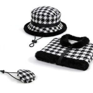 Ropa Divertida para Perros con Patrón a Cuadros Blancos y Negros, Nueva Llegada 2026, Ropa Cálida y Suave para Perros en Clima Frío, Disponible en Tallas S-XL - Product Image 4