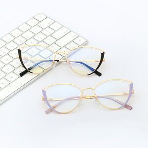 <span class=keywords><strong>Gafas</strong></span> de Metal con diseño de ojo de gato para mujer, anteojos femeninos de estilo Vintage, transparentes, con bloqueo de luz azul - Product Image 2