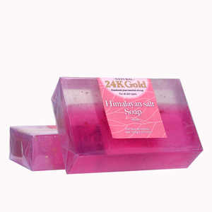 HANLINGER Private LOGO Savon naturel organique hydratant blanchissant pour la peau Savon au <span class=keywords><strong>sel</strong></span> <span class=keywords><strong>de</strong></span> <span class=keywords><strong>l</strong></span>'<span class=keywords><strong>Himalaya</strong></span> <span class=keywords><strong>rose</strong></span> en feuille d'or 24 carats - Product Image 4