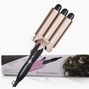 Rizador <span class=keywords><strong>de</strong></span> Pelo Iónico Inalámbrico Profesional OEM <span class=keywords><strong>de</strong></span> <span class=keywords><strong>3</strong></span> <span class=keywords><strong>Tubos</strong></span> con Turmalina, para Uso en Salón y en Casa, con Función <span class=keywords><strong>de</strong></span> Triple Rizado - Product Image 2