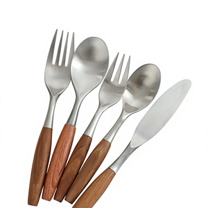 Ensemble de couverts en acier inoxydable Royal, finition miroir, passe au lave-vaisselle, pour les mariages et la restauration - Product Image 4