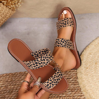 Nouvelles sandales plates d'été pour femmes, chaussures décontractées de plage tressées, à enfiler, à la mode, pour dames, vente en gros mixte de nouvelles pantoufles et sandales