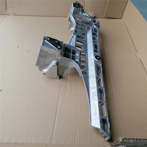 Prix d'usine en gros support de pédale supérieur droit A9616662215 pour Mercedes-Benz utiliser des pièces de rechange d'origine - Product Image 5