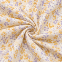 Tissu en coton imprimé numérique personnalisé motif prairie de lilas, léger 88 g/m², pour robes et chemisiers - Collection Modern Muse