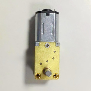 Moteur DC Twg1812 N20 32mm 300 tr/min à aimant permanent, montage sur bride, sortie verticale à 90 degrés avec boîte de vitesses - Product Image 3